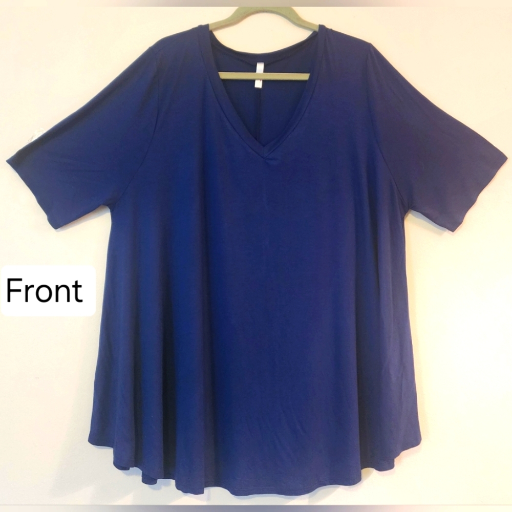 WOMAN'S PLUS SIZE 3-4X ROYAL BLUE SHORT SLEEVE TOP NWOT